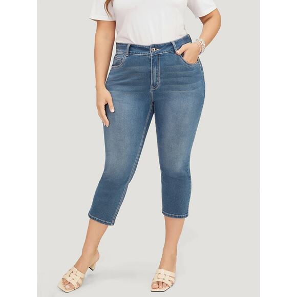 3X 22 Plus Size BloomChic Skinny High Rise Cropped Jeans Stretchy Fit - Picture 1 of 11